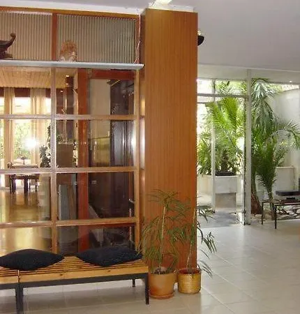 Miami Hotel 2*